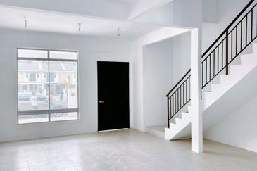 LIKE NEW HOUSE / TAMAN SCIENTEX KOTA TINGGI / ORIGINAL UNiT HOUSE FOR SALE