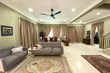 OPEN FACING SEMID HOUSE @ TAMAN KIARA, PALOH KLUANG FOR SALE