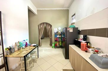 OPEN FACING SEMID HOUSE @ TAMAN KIARA, PALOH KLUANG FOR SALE
