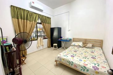 OPEN FACING SEMID HOUSE @ TAMAN KIARA, PALOH KLUANG FOR SALE