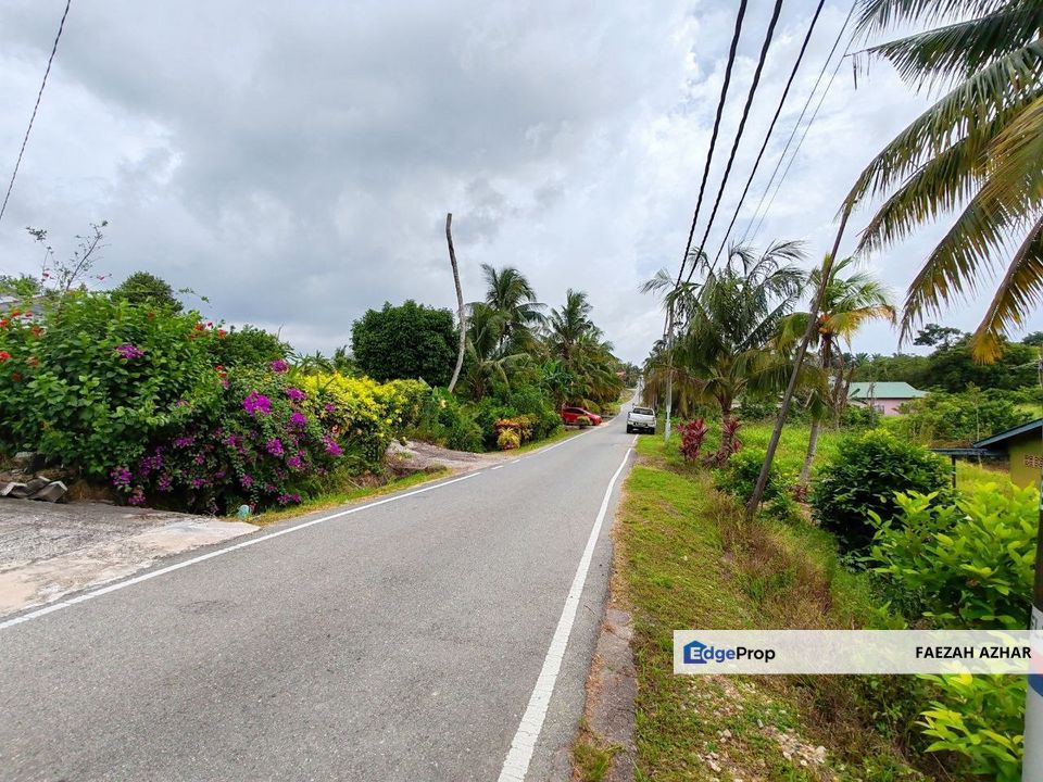 TANAH LOT BANGUNAN @ SIMPANG RENGGAM FOR SALE, Johor, Benut