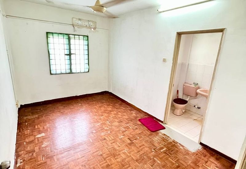 Lily & Jasmine Apartment