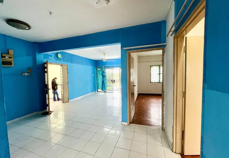 Lily & Jasmine Apartment