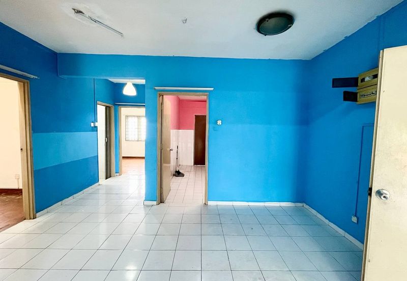 Lily & Jasmine Apartment