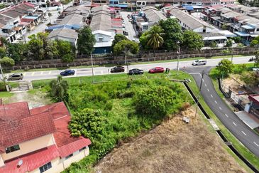 TANAH LOT @ KG BAHAGIA, BATU PAHAT FOR SALE