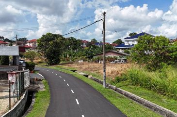 TANAH LOT @ KG BAHAGIA, BATU PAHAT FOR SALE