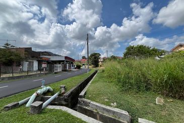 TANAH LOT @ KG BAHAGIA, BATU PAHAT FOR SALE