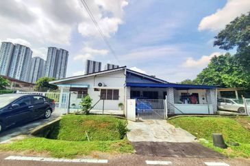 Jalan Larkin Perdana