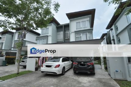 Renovated 3 Storey Semi D Cluster Parkfield Tropicana Heights Kajang, Selangor, Kajang