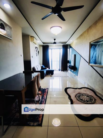 Fully Furnished KL Traders Square Residence, Kuala Lumpur, Gombak