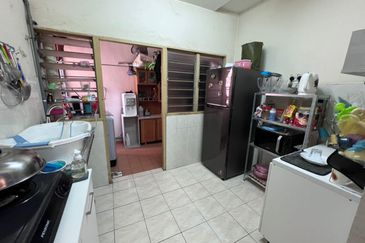 Apartment Mawar, Taman Sutera