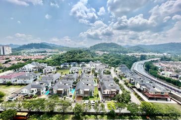 Residensi Bistaria, Ukay Bistari