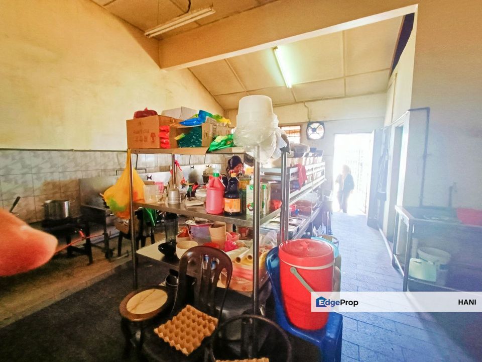 Single Storey Shoplot Bandar Seri Putra Bangi, Selangor, Bangi