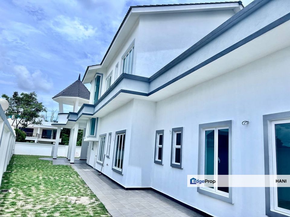 Double Storey Bungalow Nilai Spring Villas Nilai, Negeri Sembilan, Nilai