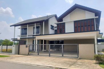 Tiana Elmina Gardens