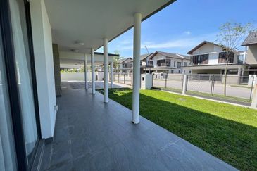 Tiana Elmina Gardens