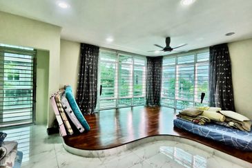 Bandar Tun Hussein Onn