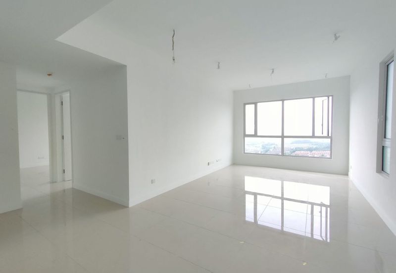 Lakefront Condominium | Emerald Hills @ Alam Damai