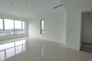 Lakefront Condominium | Emerald Hills @ Alam Damai