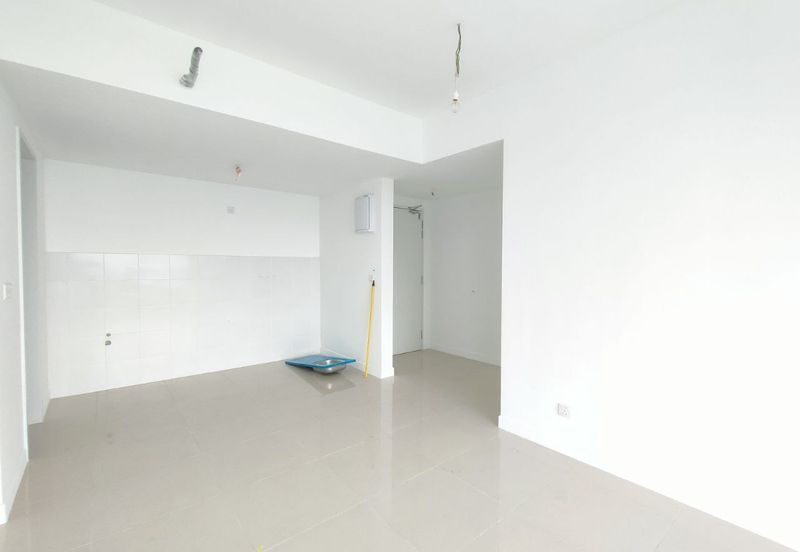 Lakefront Condominium | Emerald Hills @ Alam Damai