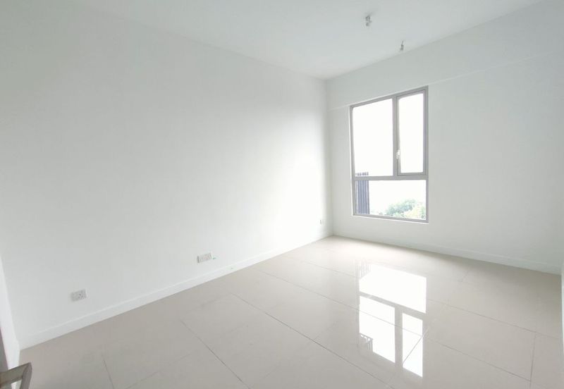 Lakefront Condominium | Emerald Hills @ Alam Damai