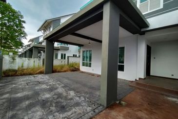 Impian Tropika Alam Impian