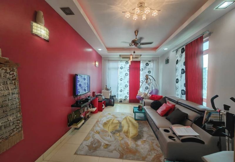 Villa Park Condominium