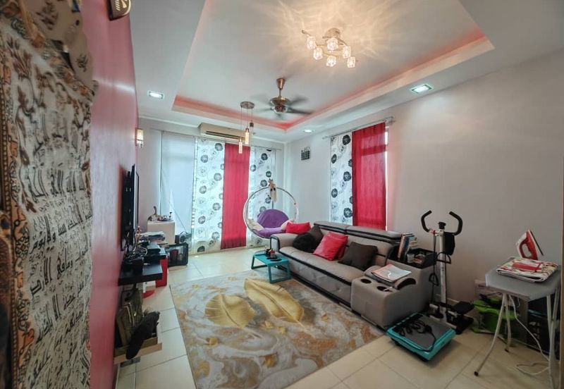 Villa Park Condominium