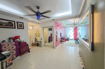 Villa Park Condominium