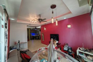 Villa Park Condominium