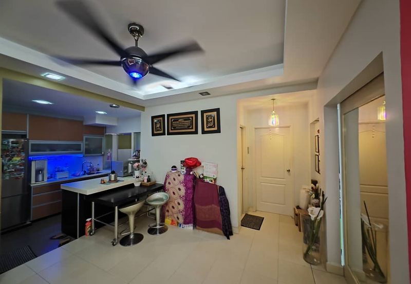 Villa Park Condominium