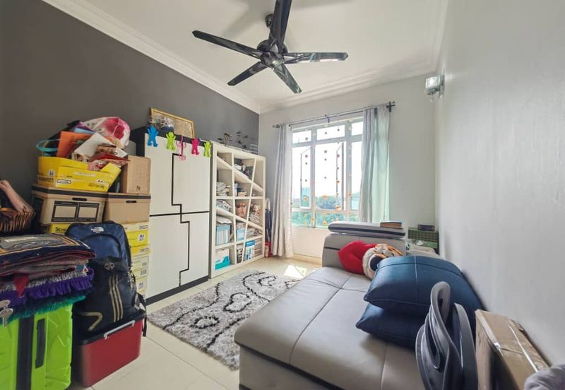 Villa Park Condominium