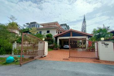 Bandar Tun Hussein Onn