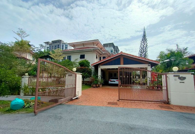 Bandar Tun Hussein Onn