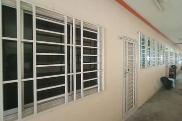 Residensi Bistaria, Ukay Bistari