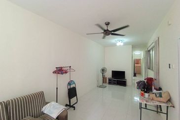 Residensi Bistaria, Ukay Bistari