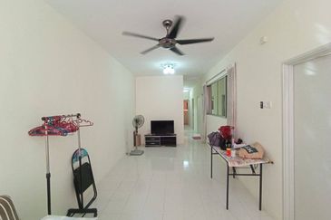 Residensi Bistaria, Ukay Bistari