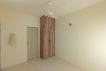 Residensi Bistaria, Ukay Bistari