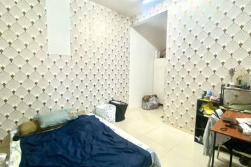 Corner Lot Double Storey Terrace House Bandar Sungai Long