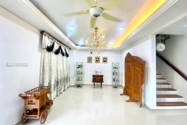 Corner Lot Double Storey Terrace House Bandar Sungai Long