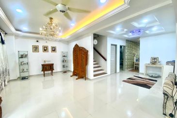 Corner Lot Double Storey Terrace House Bandar Sungai Long