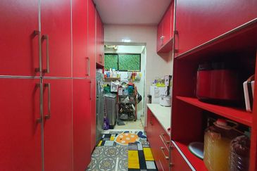 Royal Domain Sri Putramas II