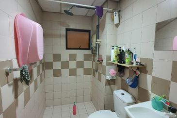 Royal Domain Sri Putramas II