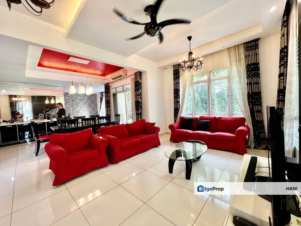 Double Storey Semi D House Saujana Villa Kajang, Selangor, Kajang