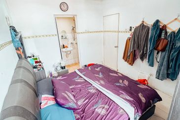 Residensi Bistaria, Ukay Bistari