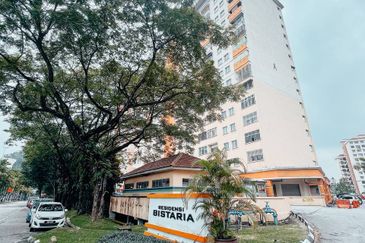 Residensi Bistaria, Ukay Bistari