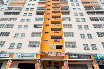 Residensi Bistaria, Ukay Bistari