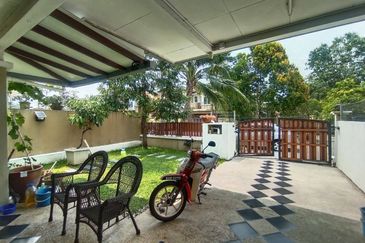 End Lot Double Storey Terrace House Saujana Damansara, Damansara Damai