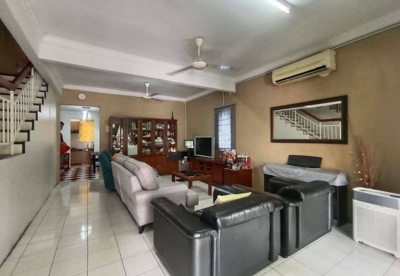 End Lot Double Storey Terrace House Saujana Damansara, Damansara Damai