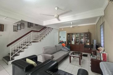 End Lot Double Storey Terrace House Saujana Damansara, Damansara Damai